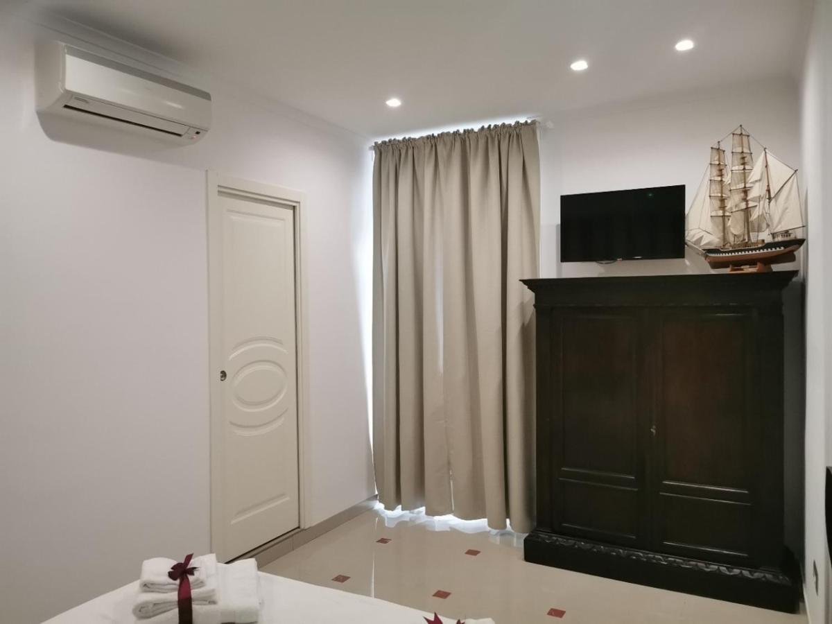 Le Stanze Di Eli E Gio Bed & Breakfast Castellammare di Stabia Dış mekan fotoğraf