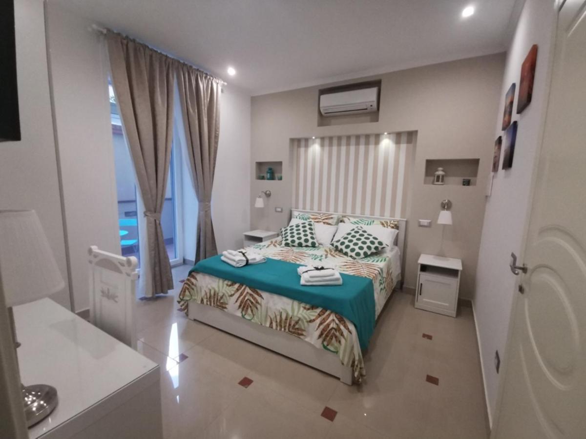 Le Stanze Di Eli E Gio Bed & Breakfast Castellammare di Stabia Dış mekan fotoğraf
