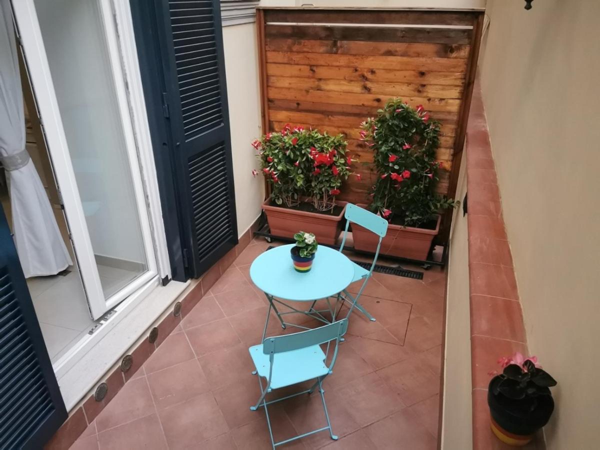 Le Stanze Di Eli E Gio Bed & Breakfast Castellammare di Stabia Dış mekan fotoğraf