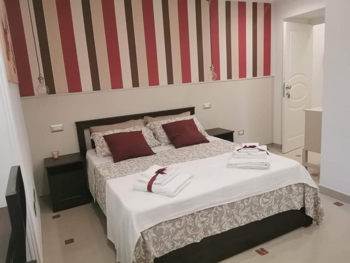 Le Stanze Di Eli E Gio Bed & Breakfast Castellammare di Stabia Dış mekan fotoğraf