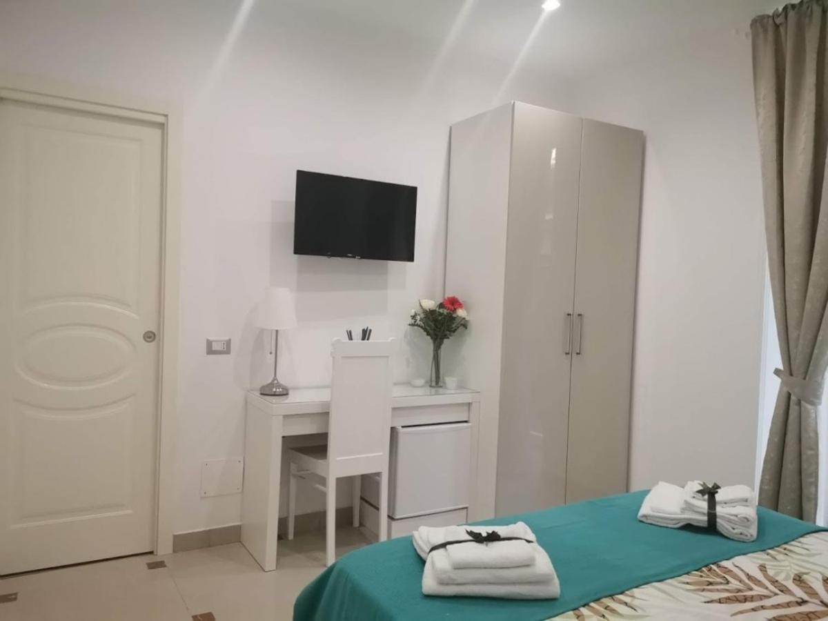 Le Stanze Di Eli E Gio Bed & Breakfast Castellammare di Stabia Dış mekan fotoğraf